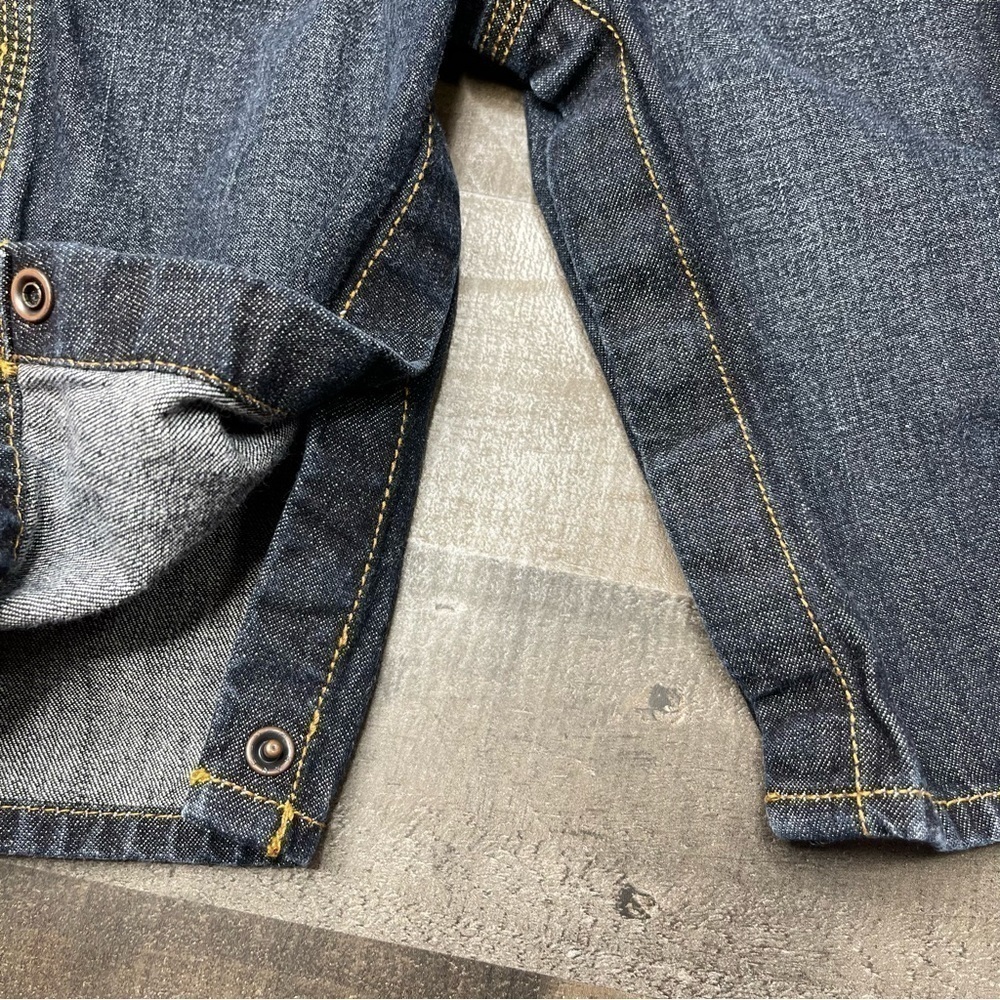 OshKosh B’gosh Denim Overall size 9 months - Picture 8 of 9